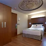 Sancho Abarca Petit Hotel
