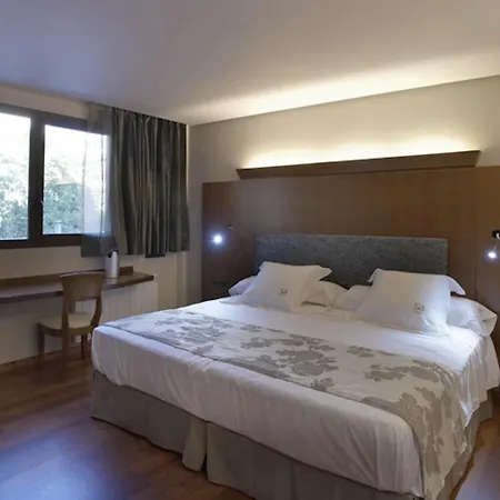 Sancho Abarca Hotel 4*
