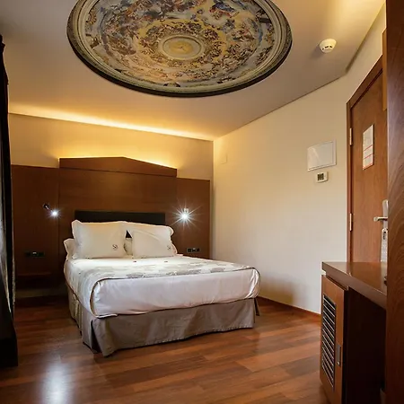 Hotel Sancho Abarca Petit Huesca