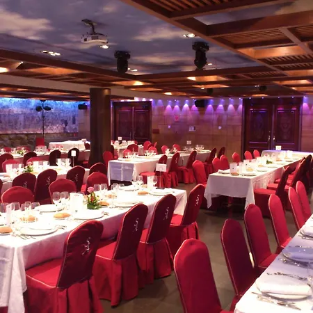 Hotel Sancho Abarca Petit Huesca