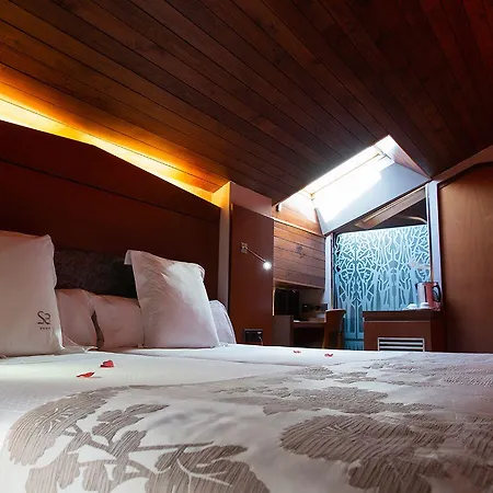 Sancho Abarca Petit Otel Huesca