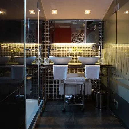 Sancho Abarca Petit Otel Huesca