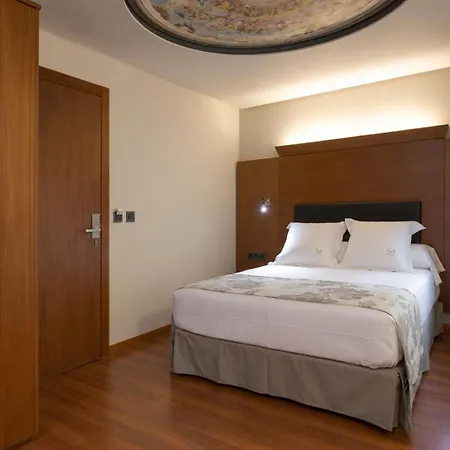 Sancho Abarca Hotel
