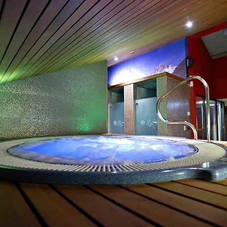 Hotel Sancho Abarca 4*