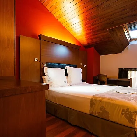 Hotel Sancho Abarca 4*